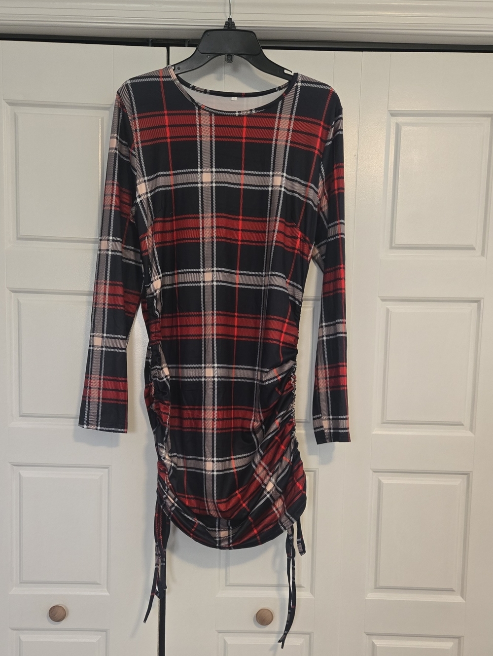 Plaid Ruched Long-Sleeve Women’s Dress - Red/Black